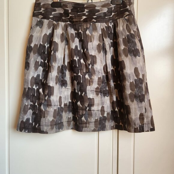 100% Cotton Sateen Skirt, fully lined, pockets. - Picture 3 of 7